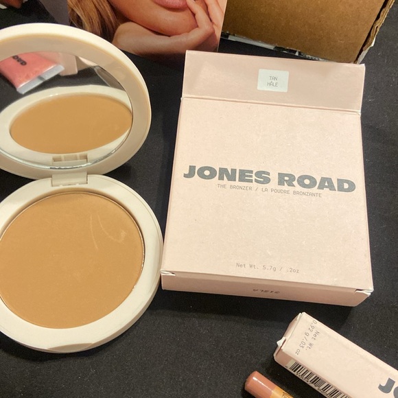 Jones Road Beauty PR Package - Picture 5 of 8